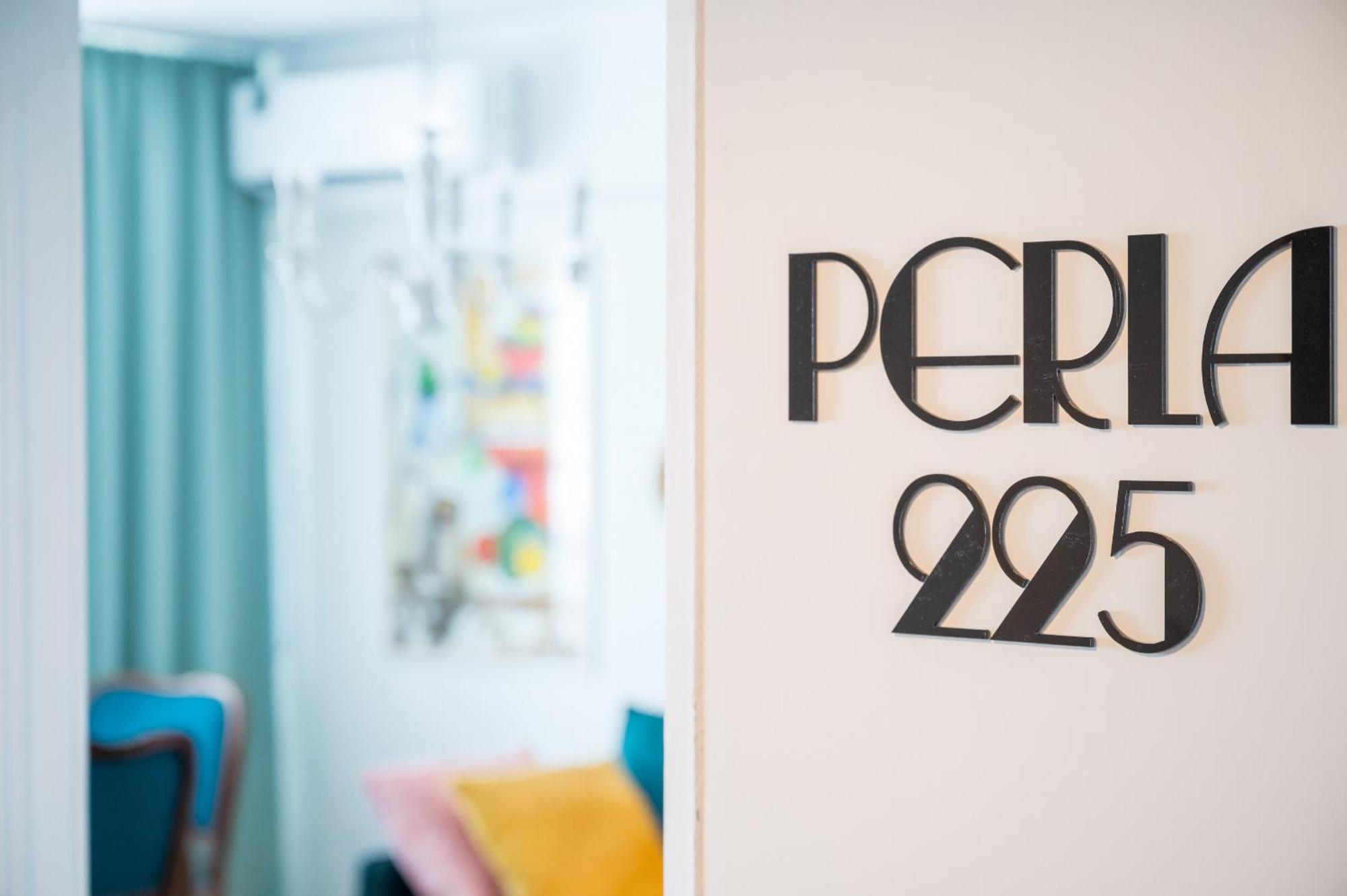 1Bdr Apartment Perla 225 부쿠레슈티 외부 사진